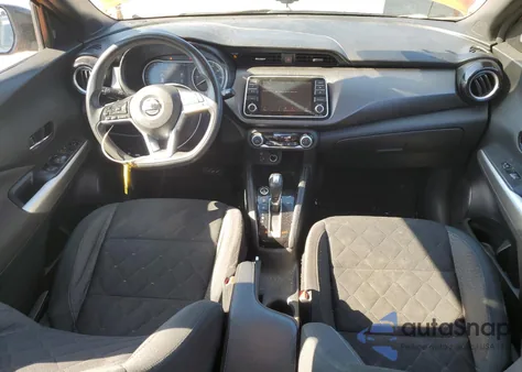 2020 Nissan Kicks Sv z USA, uszkodzony, nr VIN 3N1CP5CV8LL569251